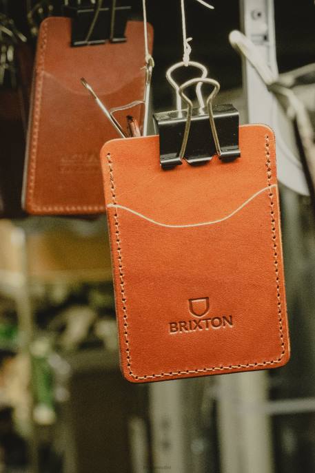 Unisex Brixton x Artifact Brown Leather Card Holder Wallet Accessories